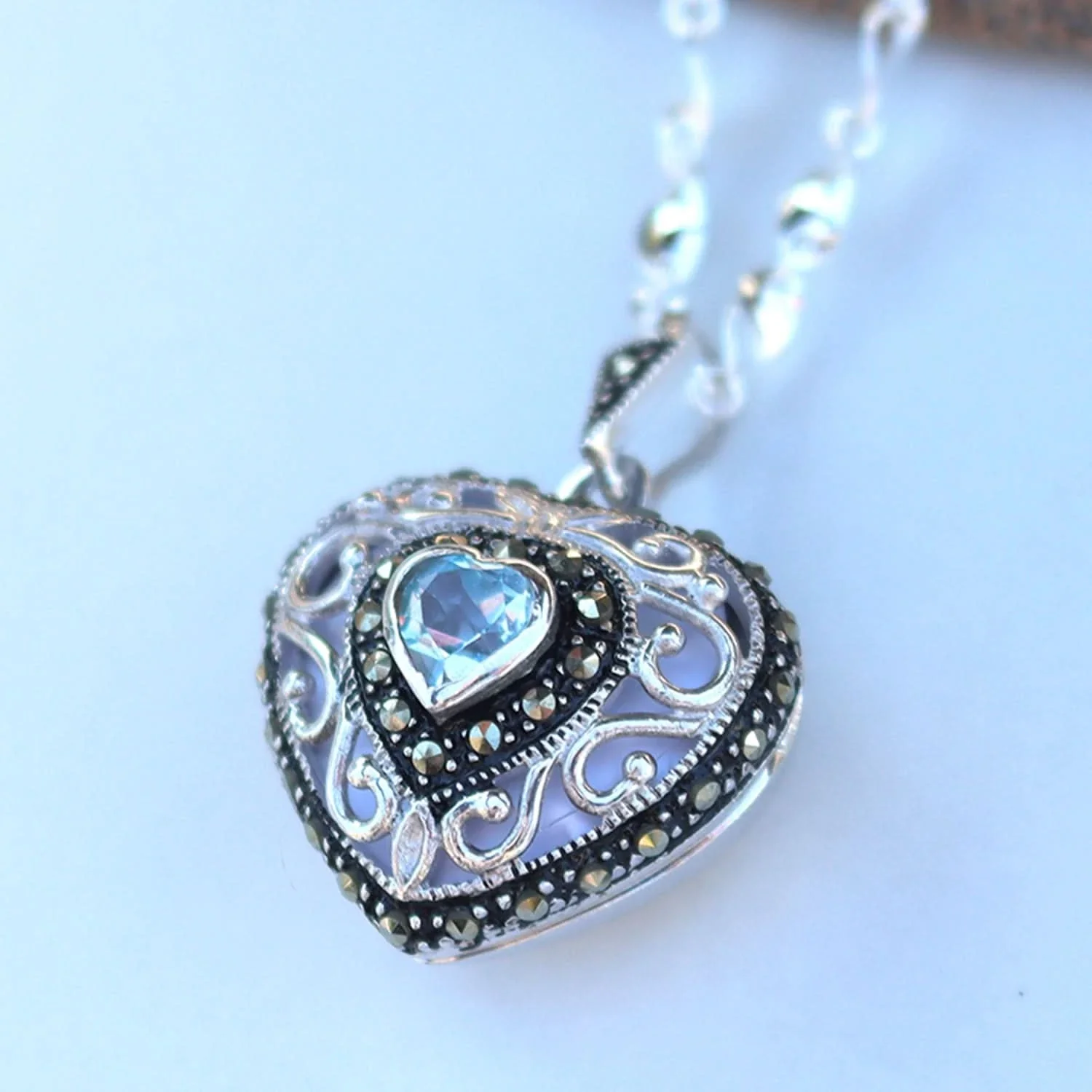 Blue Topaz Vintage Heart Locket | White Gold - Image 3
