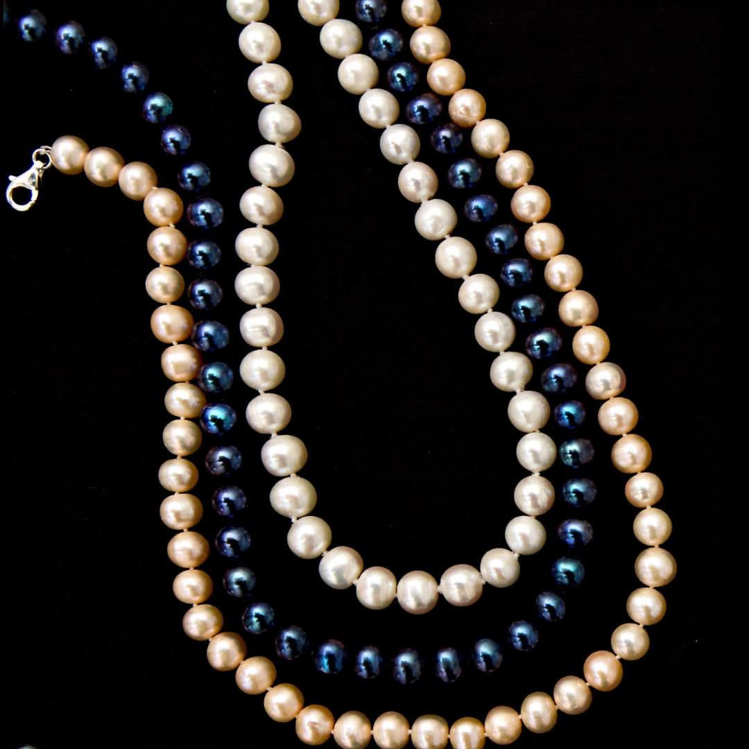 Classic Pearl Necklace | Champagne - Image 5