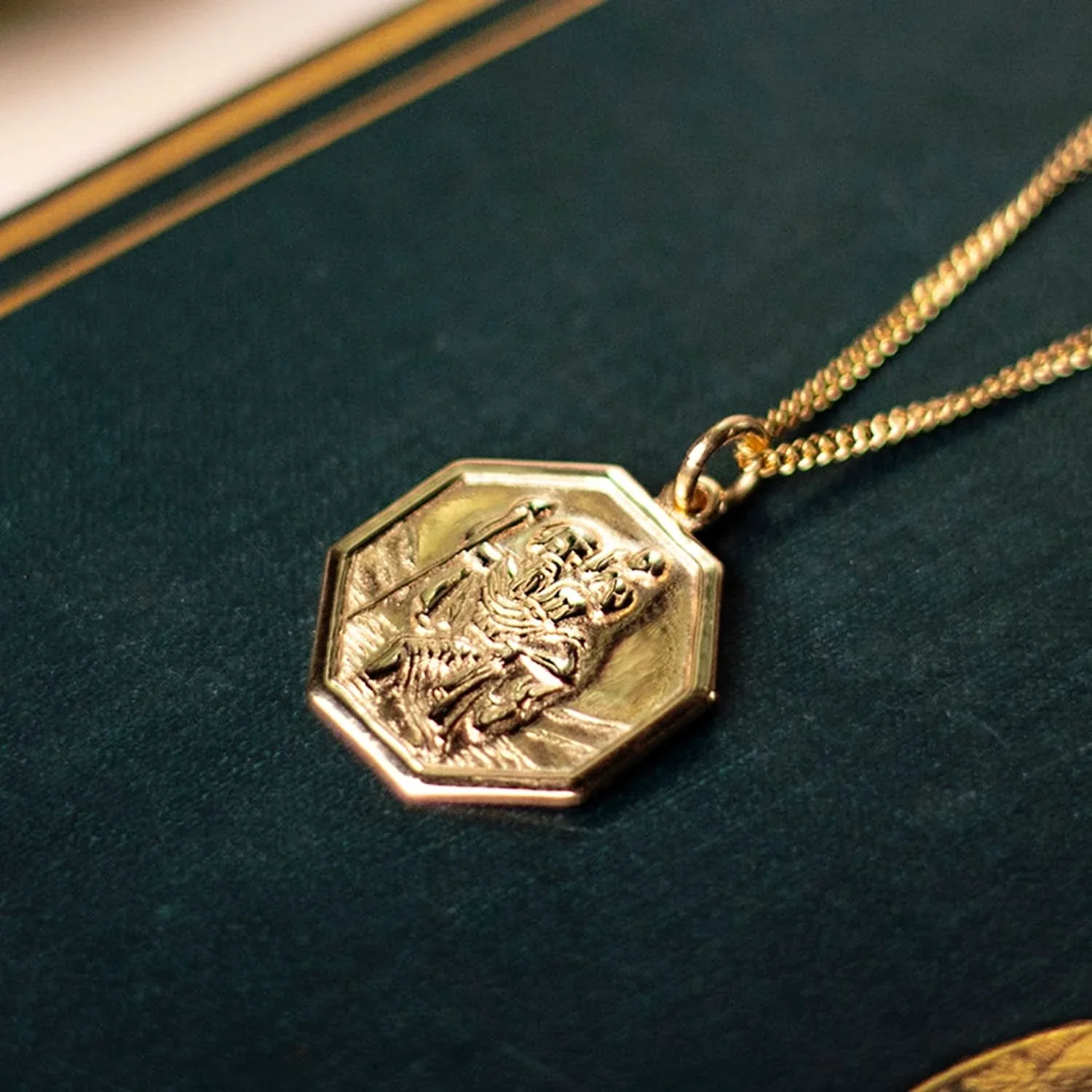 Engravable St Christopher Necklace Solid Gold - Image 3