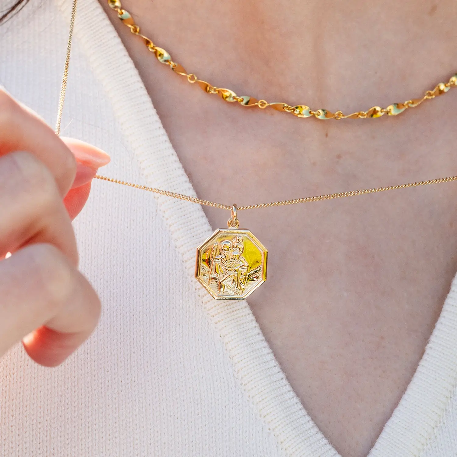 Engravable St Christopher Necklace Solid Gold - Image 5