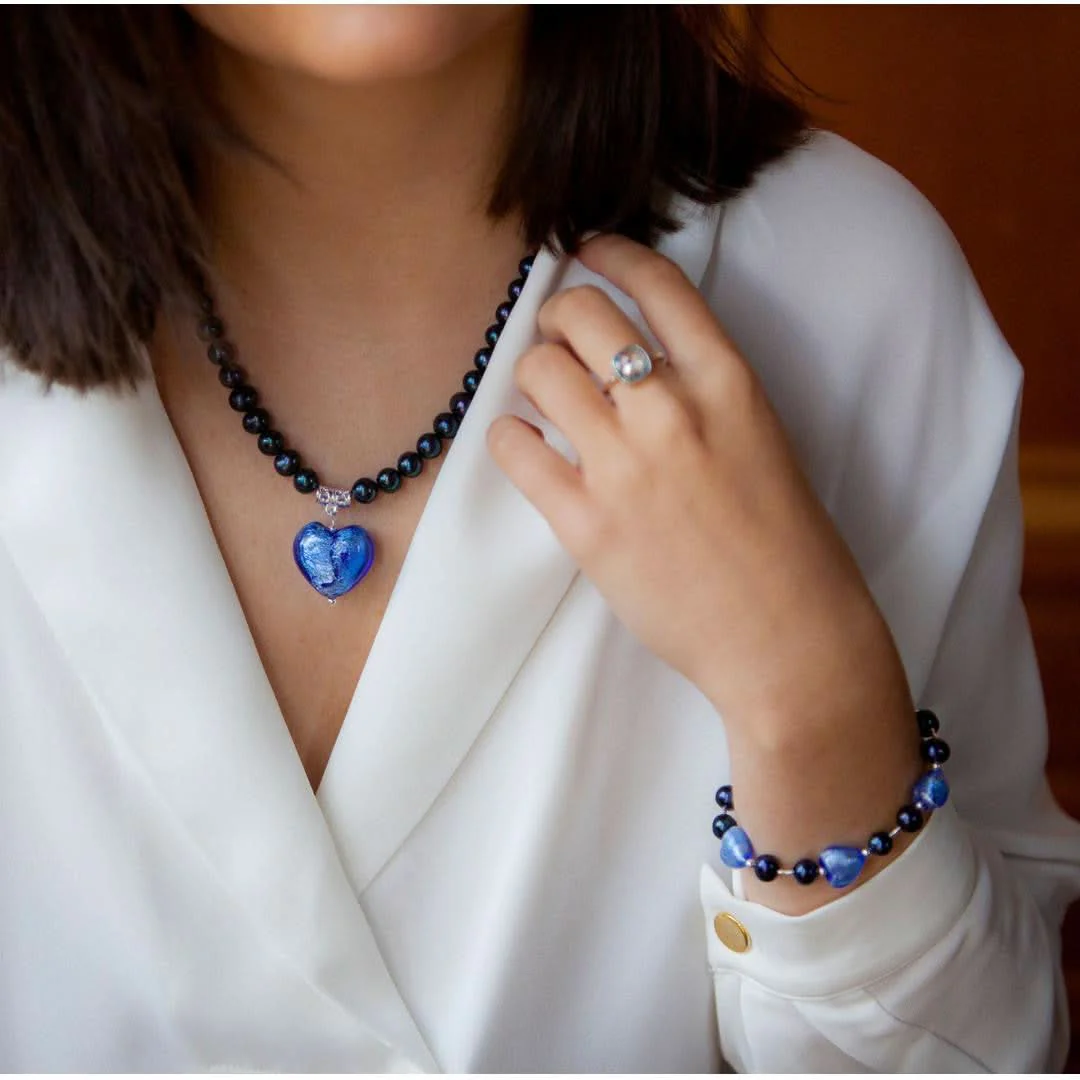 Midnight Pearl Heart Necklace - Image 4