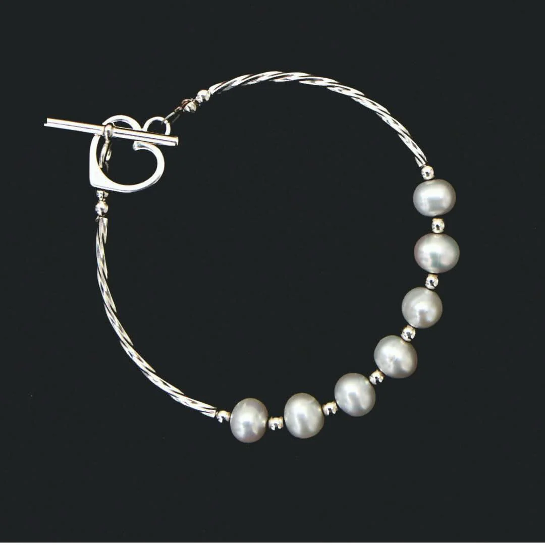 Twist Pearl Bracelet Ivory Pearls - Image 4