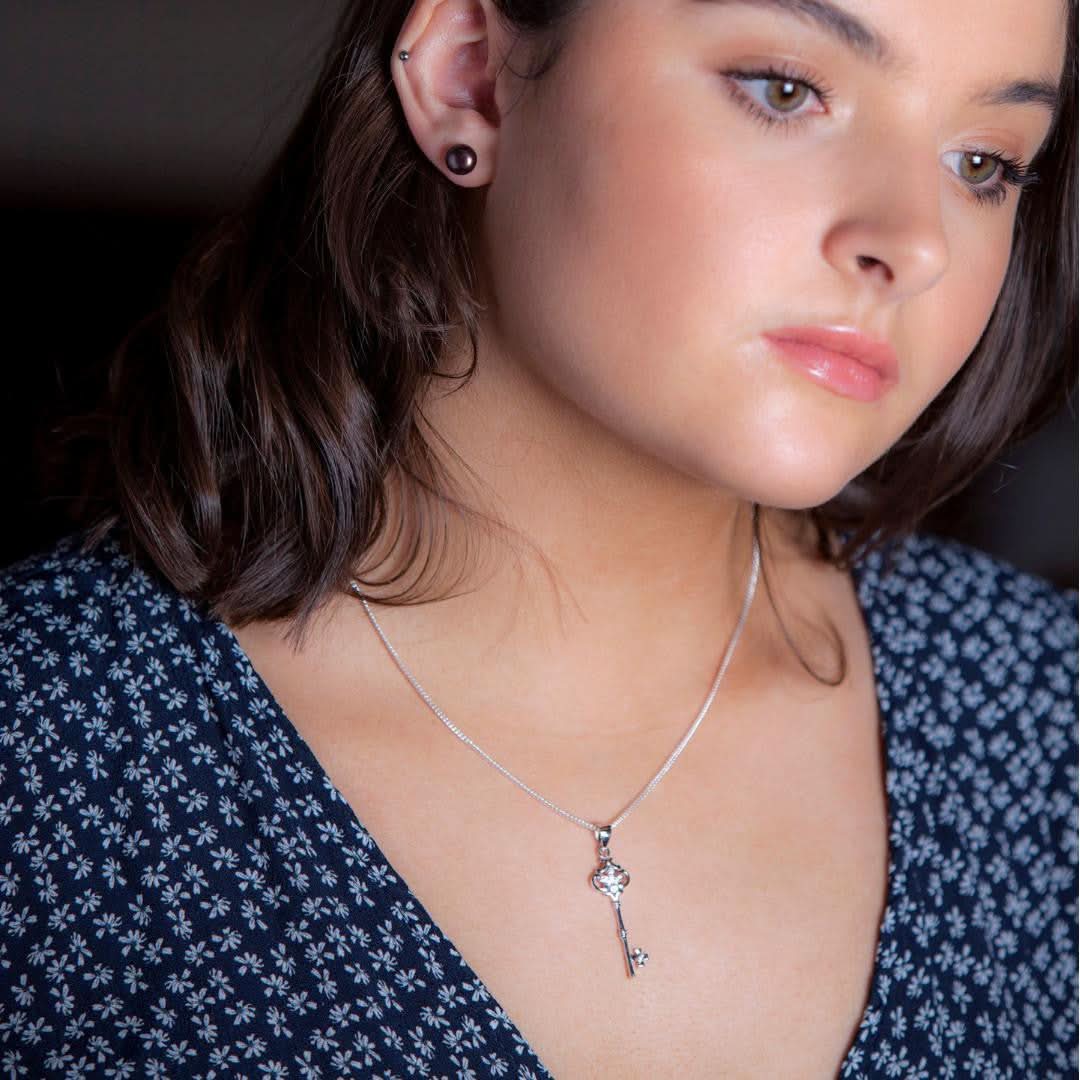 Vintage Key Pendant - Image 4